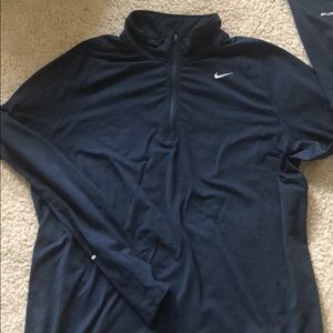 NIKE DRI-FIT zip up 🔥